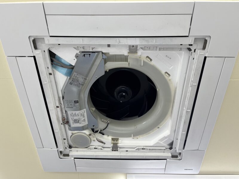 天井埋め込みエアコンクリーニング