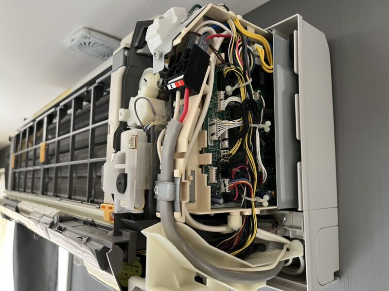 お掃除機能付きエアコンクリーニング